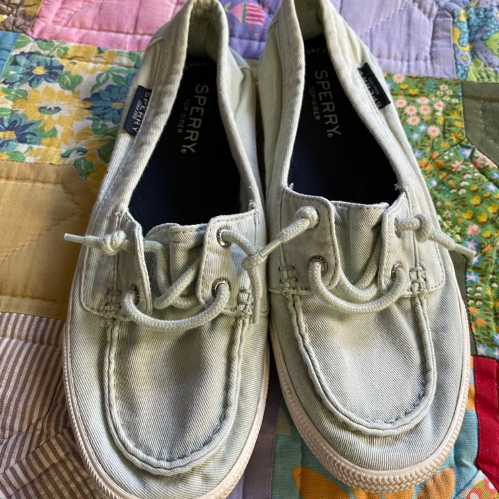 Sperry's - Picture 2 of 3